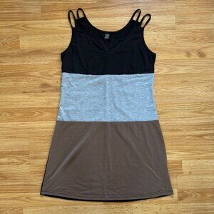 Simple Colorblock Dress - size L